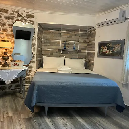 Old Town Traditional Kavala