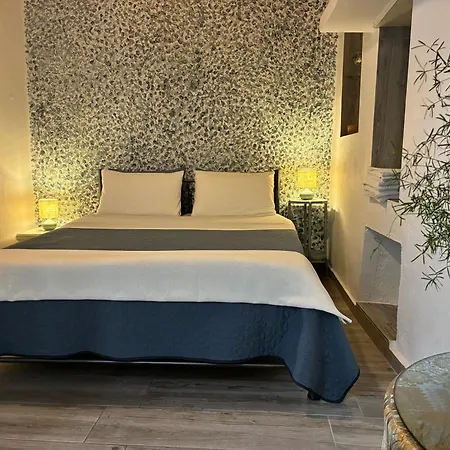 Old Town Traditional Guest house
